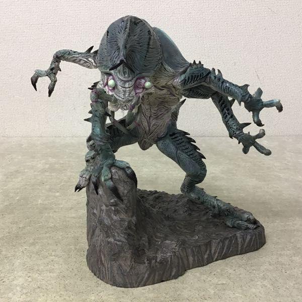 Antler KAIJU REMIX ウルトラマン フィギュア Antler Luggage 「 Ultraman 」 KAIJU REMIX SERIES Finished