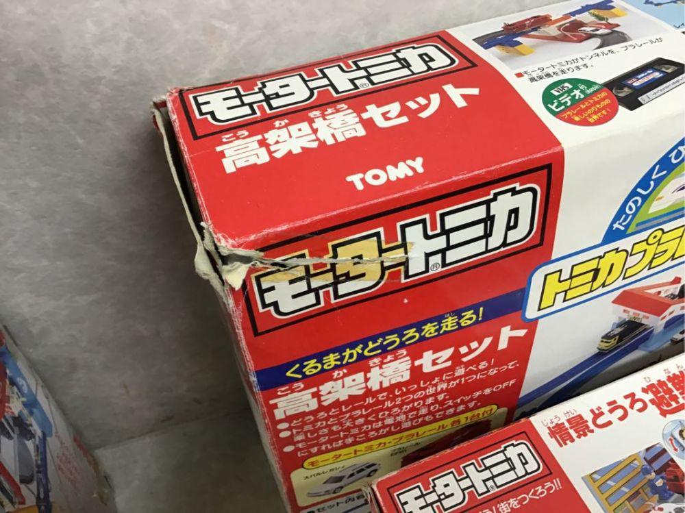 モータートミカ　ジャンク品 Amazon.co.jp: モータートミカ トヨタ ランドクルーザー 当時物