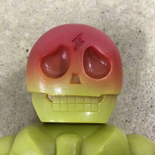 リアルヘッド ドクロマニヨン しぇふ染め ソフビ 販売・買取