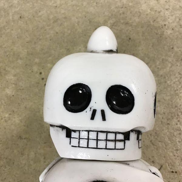 リアルヘッド ドクロマニヨン M.I.K. ソフビ 販売・買取