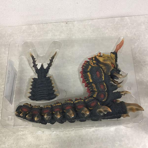 エクスプラス 東宝30cmシリーズ ゴジラVSモスラ バトラ (幼虫) 販売・買取