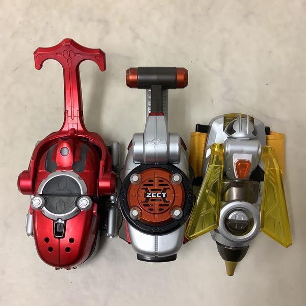 破損 欠品 バンダイ 仮面ライダーカブト DXザビーゼクター、DX