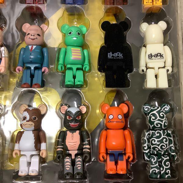 メディコム・トイ BE@RBRICK ベアブリック ディスプレイケース