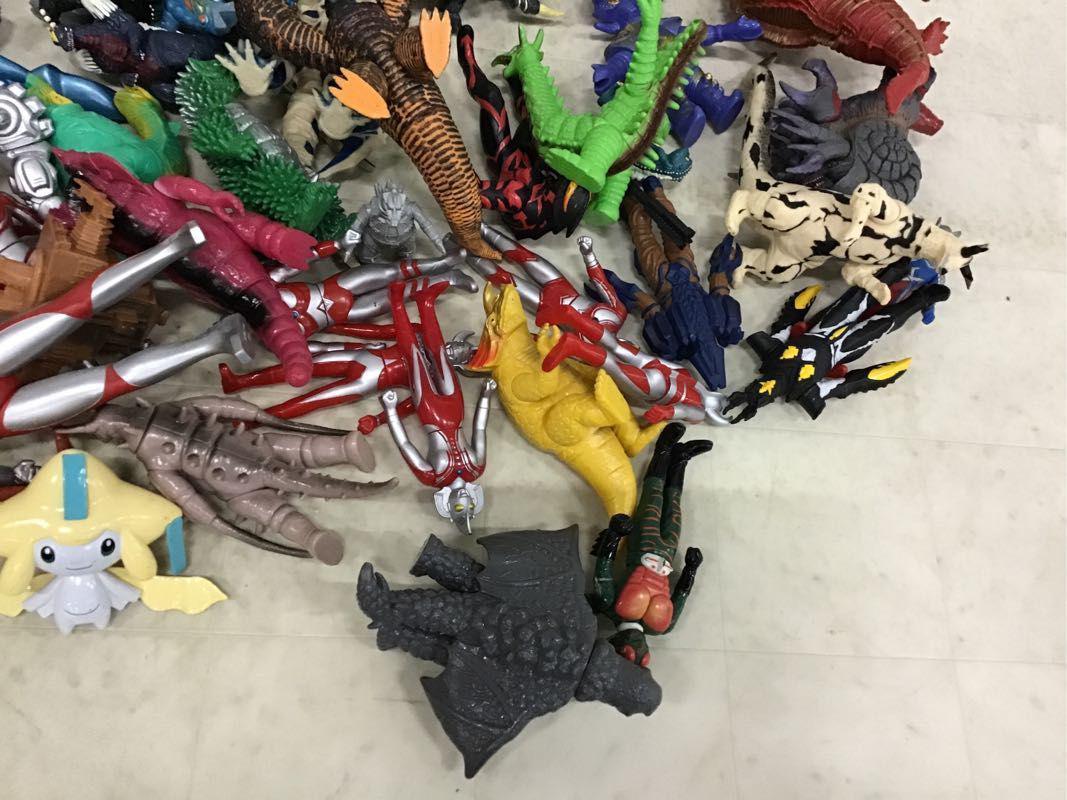 ウルトラマン 仮面ライダー 怪獣 ソフビいろいろ65匹 ジャンク 何があるかな？ミニソフビジャンク‼︎】 箱を開けたら奇跡の被り芸w