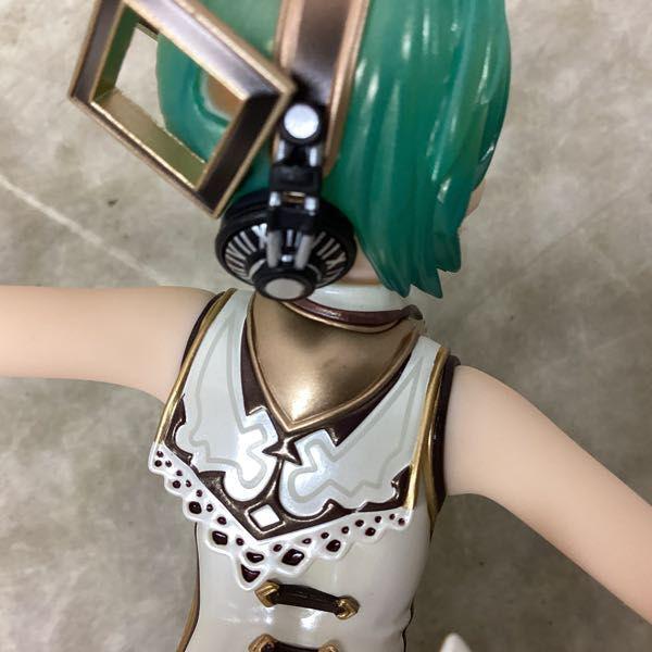 マックスファクトリー 1/8 初音ミク×神撃のバハムート ウィンター