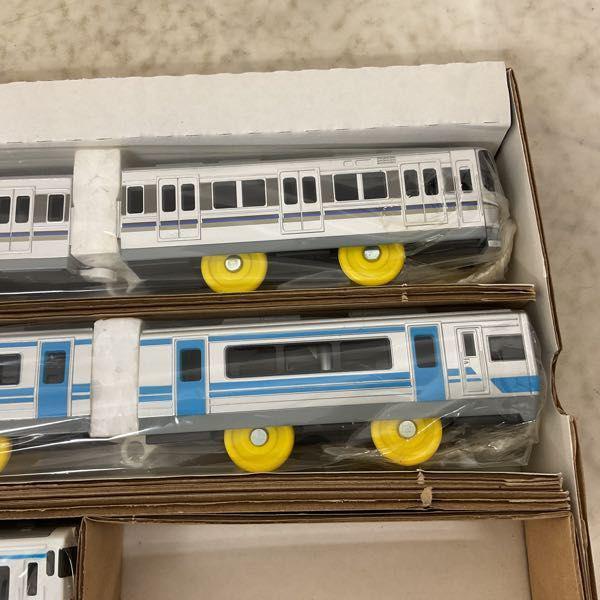 プラレール未開封15個セット mqdefault.jpg