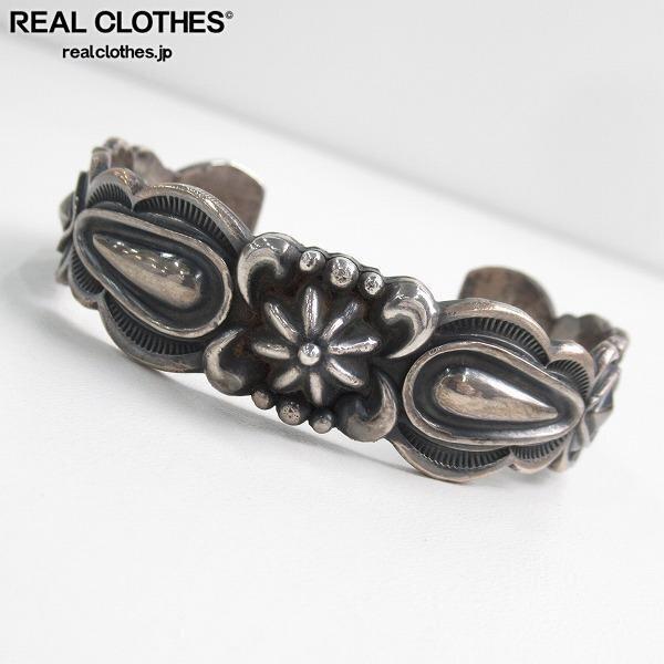 実際に弊社で買取させて頂いたNavajo/ナバホ族 David Lister/デイヴィッドリスター作 スタンプワーク バングル /UPK