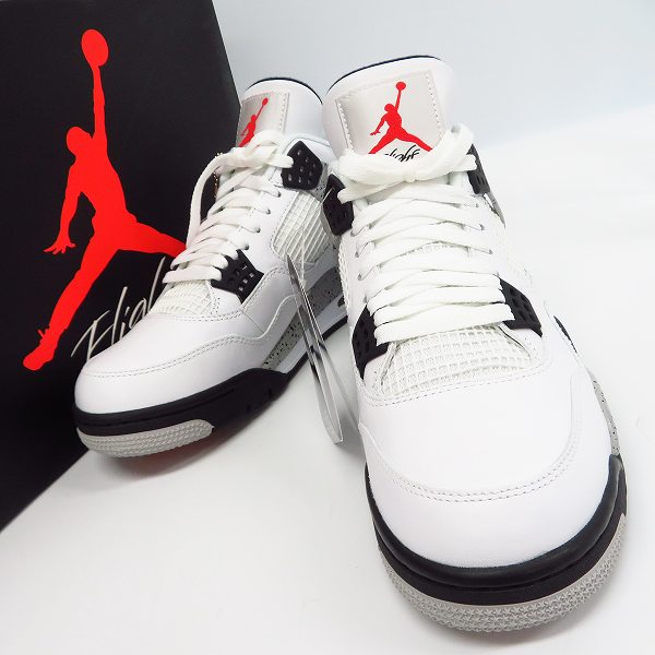 高価買取アイテムのNIKE/ナイキ AIR JORDAN4/エアジョーダン4 WHITE CEMENT/ホワイトセメント 840606-192の買取上限価格は42,000円