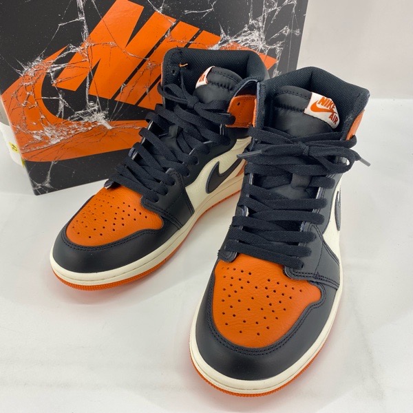 高価買取アイテムのAIR JORDAN 1 RETRO HIGH OG SHATTERED BACKBOARD  DZ5485-008 の買取上限価格は17,500円
