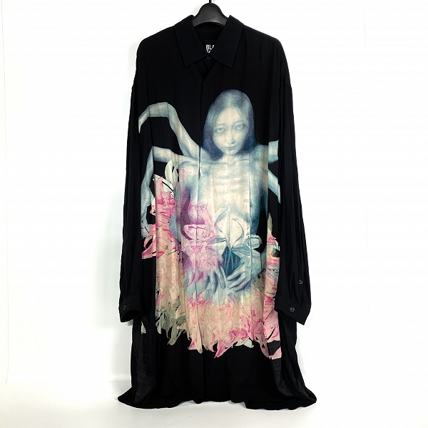 高価買取アイテムのBLACK Scandal Yohji Yamamoto/ヨウジヤマモト 20SS 内田すずめ 百合阿修羅 ロングシャツ HN-B54-820 の買取上限価格は42,000円