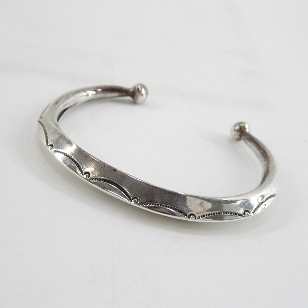 高価買取アイテムのLARRY SMITH/ラリースミス TRIANGLE TAPERED END BRACELET ブレスレット/バングル の買取上限価格は21,000円